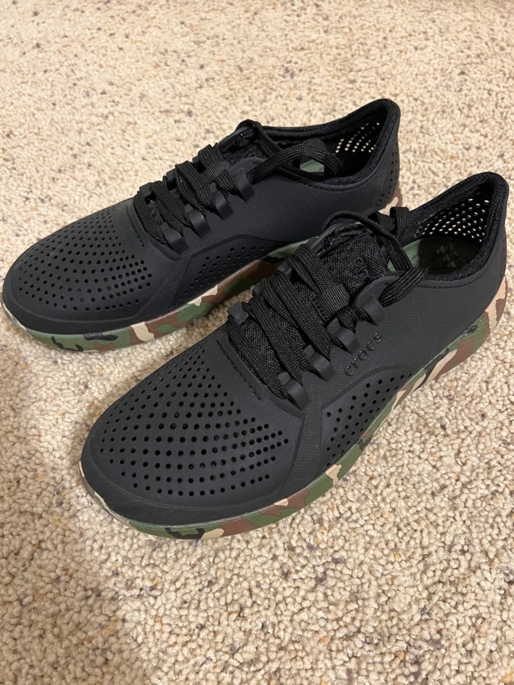 CROCS Men's Black Athletic Sneakers with Camouflage Midsole